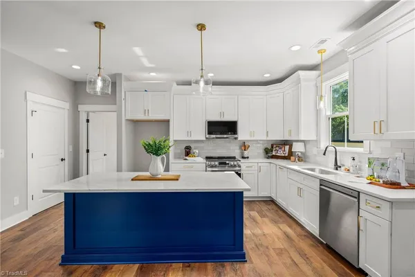 $425,900 | 4608 Cedar Farm Lane, Pfafftown, NC 27040