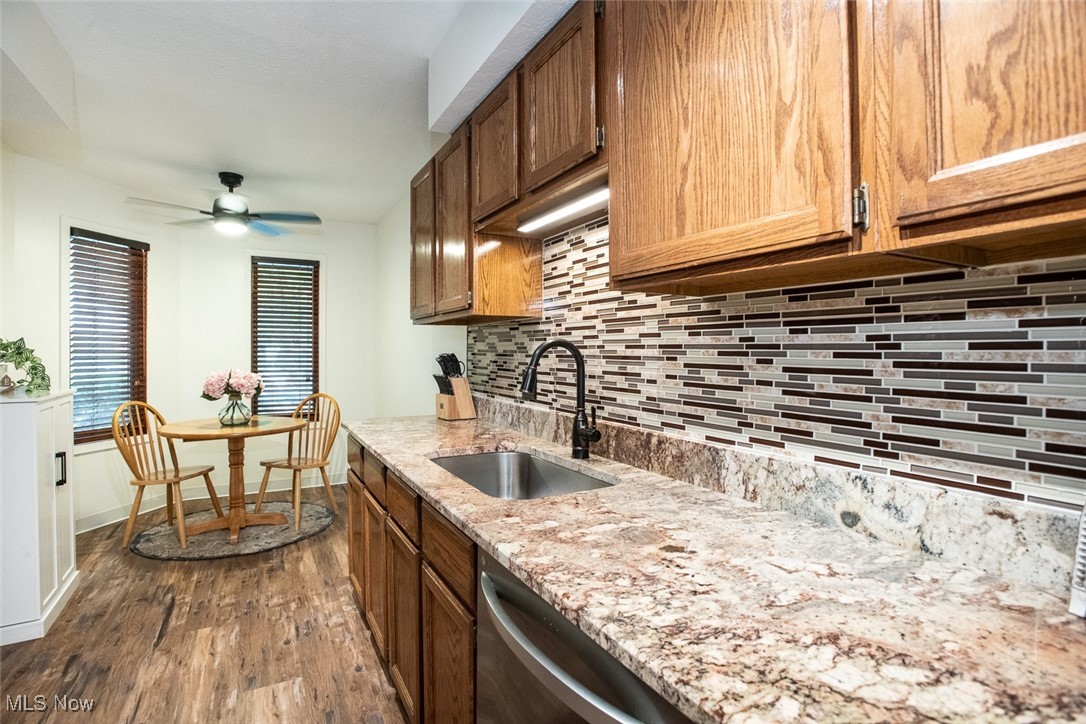 30051 Center Ridge Road, Unit B Westlake, OH 44145 - Photo 3 of 32 Kitchen newer granite and appliances