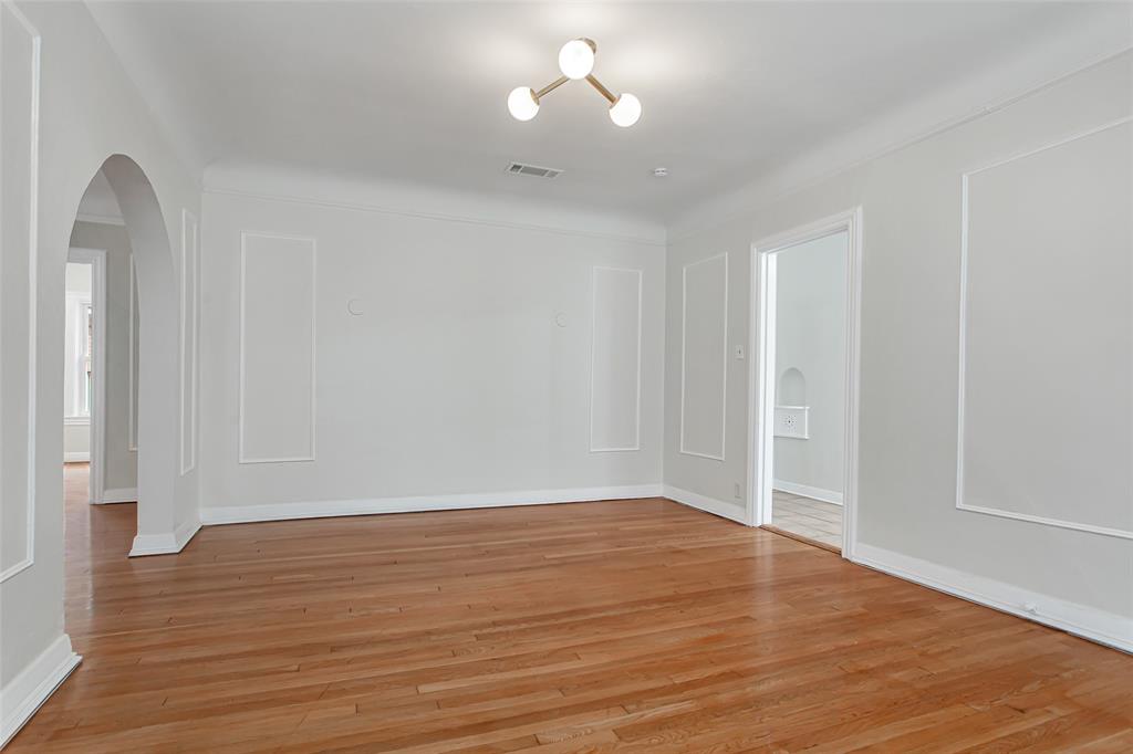 4204 Prescott Avenue, Unit 2 Dallas, TX 75219 - Photo 14 of 33