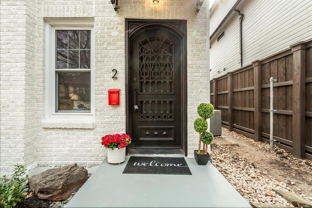 4204 Prescott Avenue, Unit 2 Dallas, TX 75219 - Photo 2 of 33