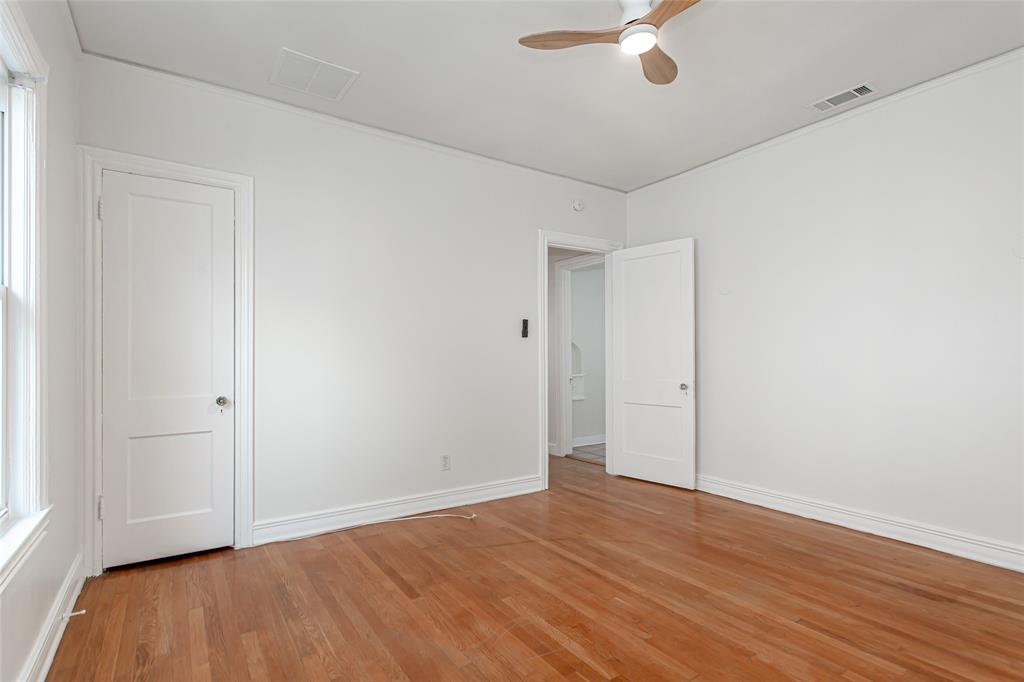 4204 Prescott Avenue, Unit 2 Dallas, TX 75219 - Photo 24 of 33