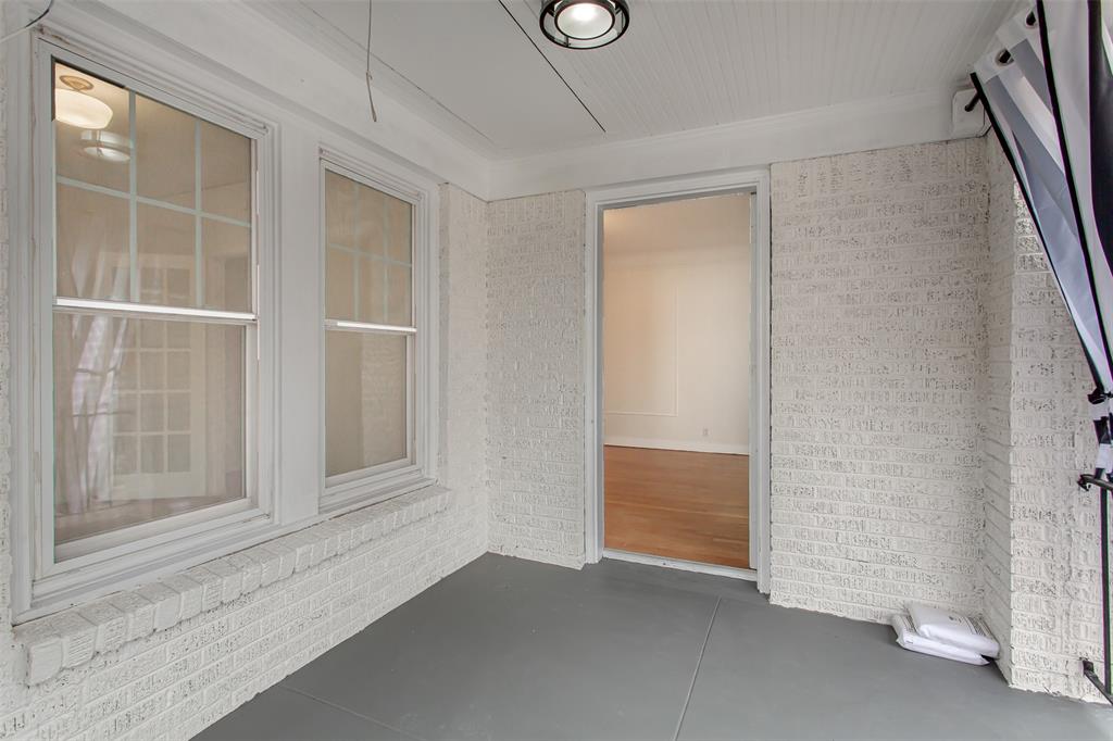 4204 Prescott Avenue, Unit 2 Dallas, TX 75219 - Photo 9 of 33