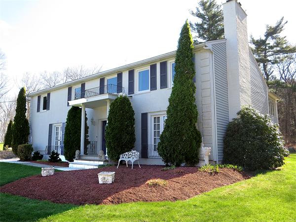 front view of house with a yard