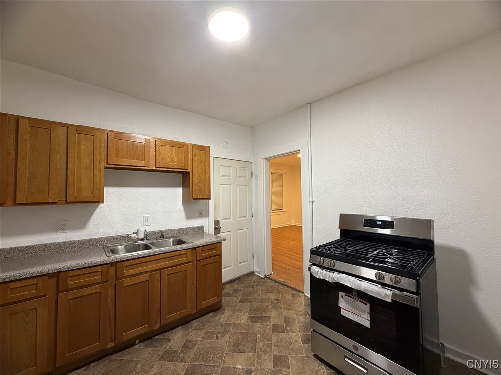 1208 City Street, Unit 3 Utica, NY 13502 - Photo 2 of 12