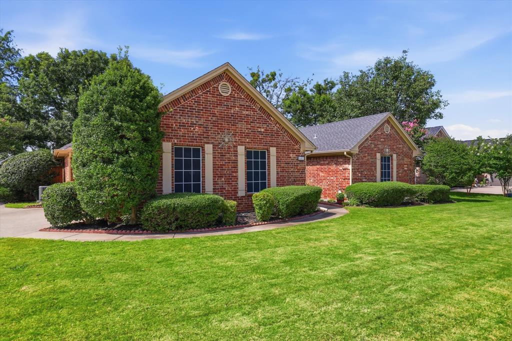 605 Maple Drive Pilot Point, TX 76258 - Photo 4 of 38