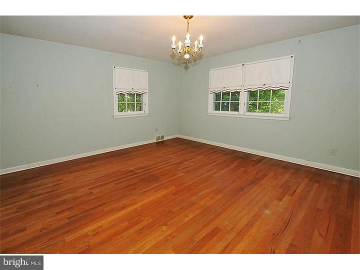 1082 Beverly Road Rydal, PA 19046 - Photo 12 of 22 Bedroom - Main