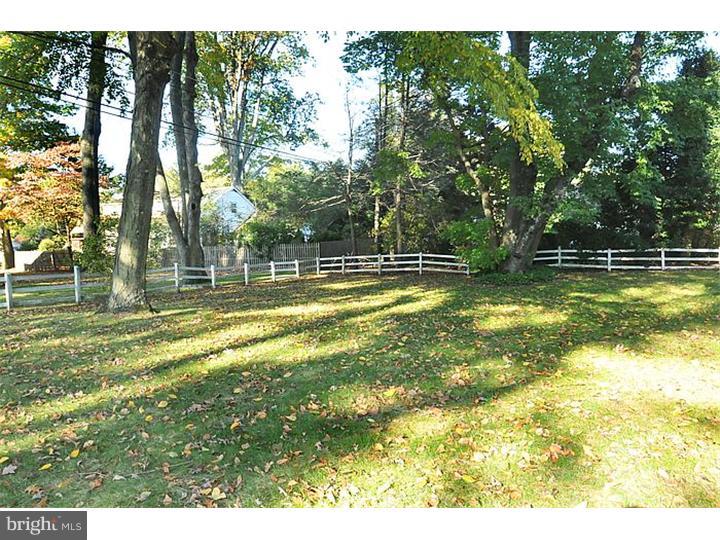 1082 Beverly Road Rydal, PA 19046 - Photo 21 of 22 Back Yard