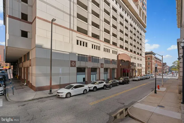 a view of a street with building