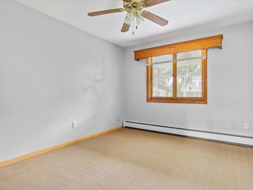 80 Durfee Road Tiverton, RI 02878 - Photo 13 of 27 Dining rm slider window