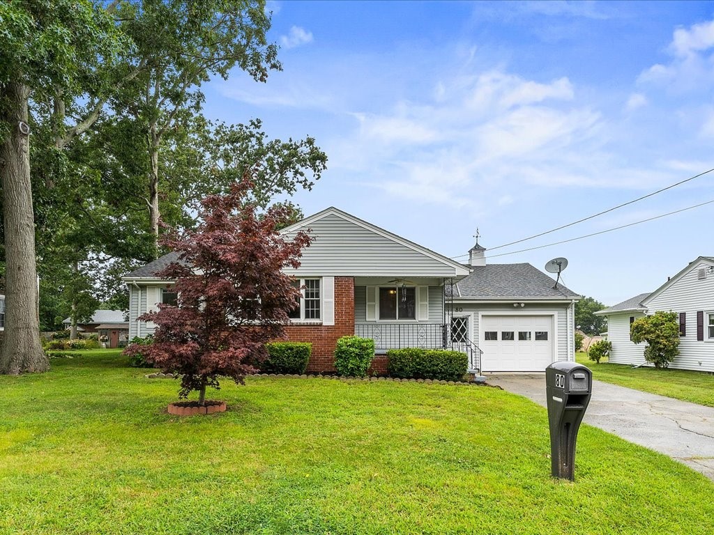 80 Durfee Road Tiverton, RI 02878 - Photo 2 of 27
