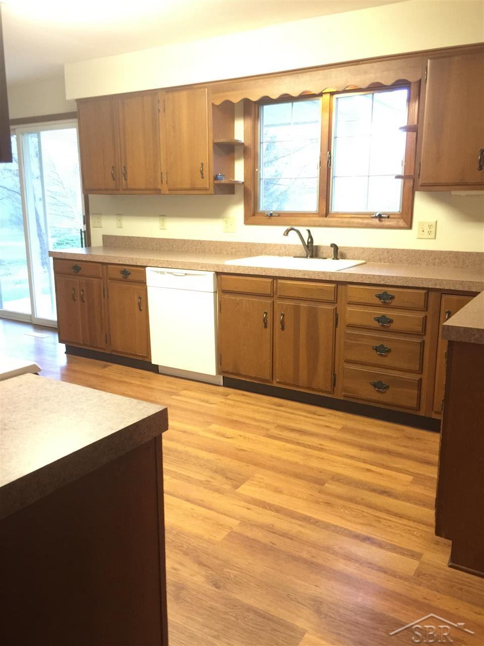 6847 Midland Road Freeland, MI 48623 - Photo 15 of 19 31272010-14.JPG