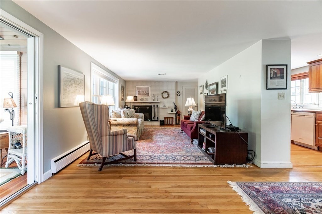9 Hancock Road Hingham, MA 02043 - Photo 11 of 40 Gallery Image 11