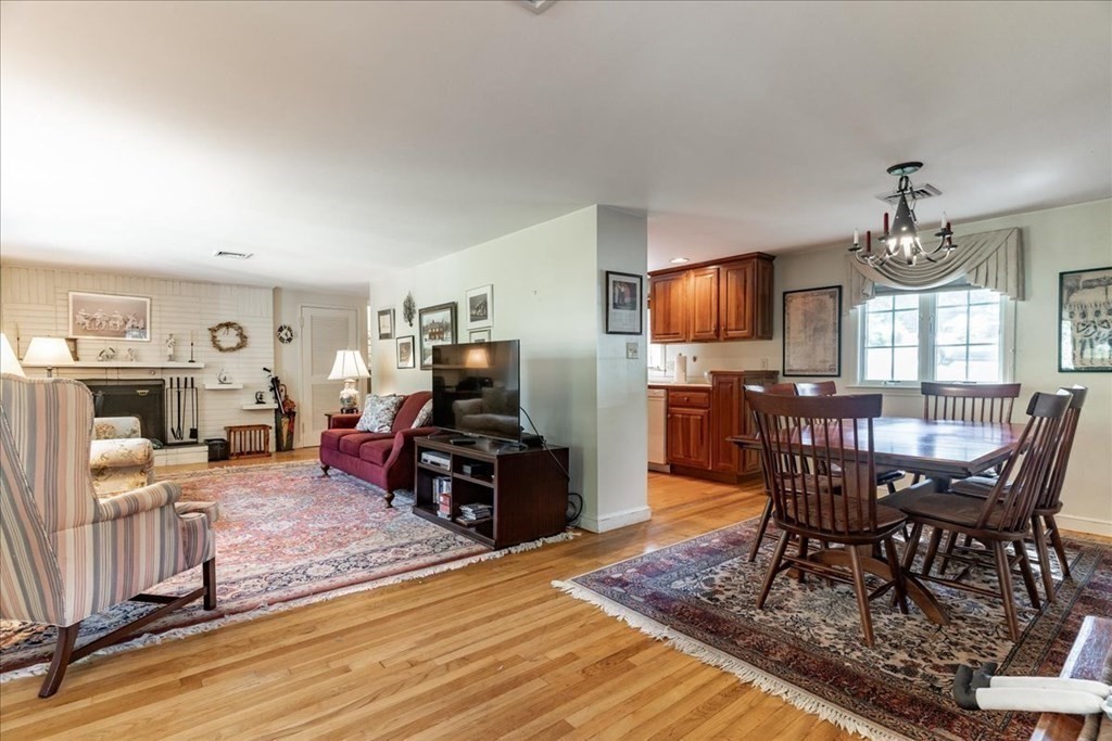 9 Hancock Road Hingham, MA 02043 - Photo 12 of 40 Gallery Image 12