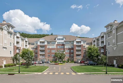 $410,000 | 5201 Warren's Way, Wanaque, NJ 07465