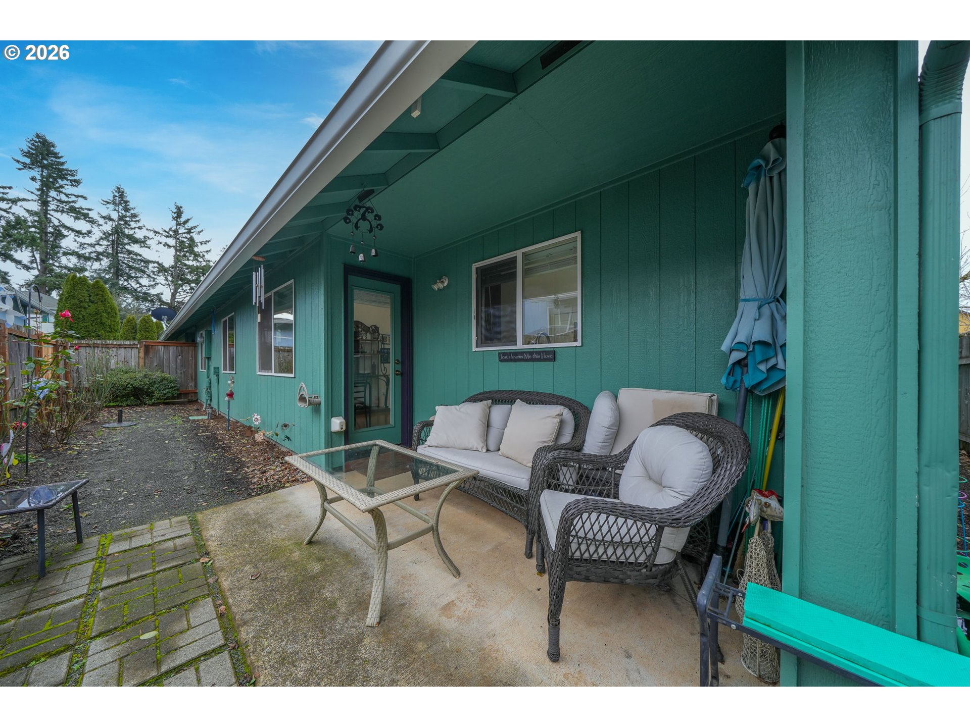 2102 South 8th Street Cottage Grove, OR 97424 - Photo 27 of 28 a view of outdoor seating space