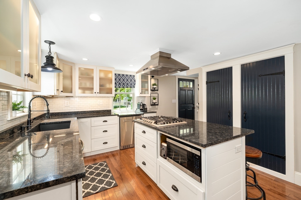 28 Ipswich Road Topsfield, MA 01983 - Photo 12 of 42 Gallery Image 12