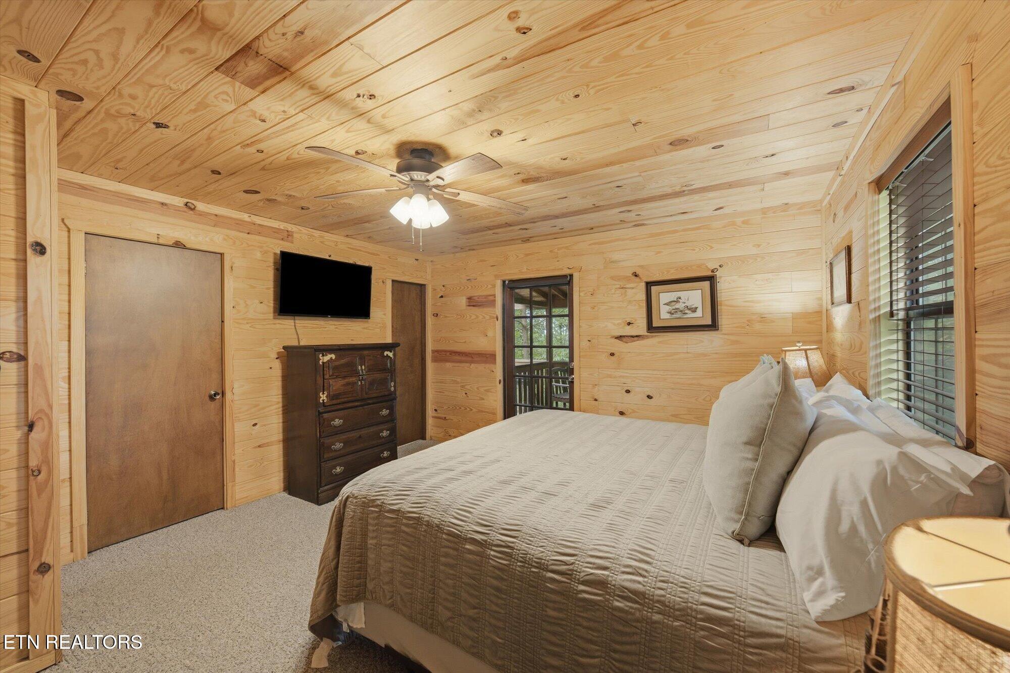 759 Ridgefield Drive Sevierville, TN 37876 - Photo 19 of 33 21-759-Ridgefield-Dr-Sevierville-TN-21