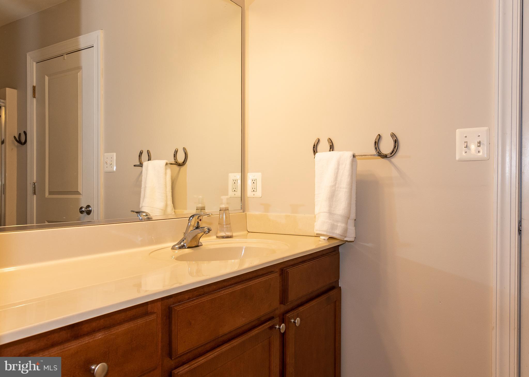 1194 Patuxent Road Odenton, MD 21113 - Photo 38 of 68 Bathroom