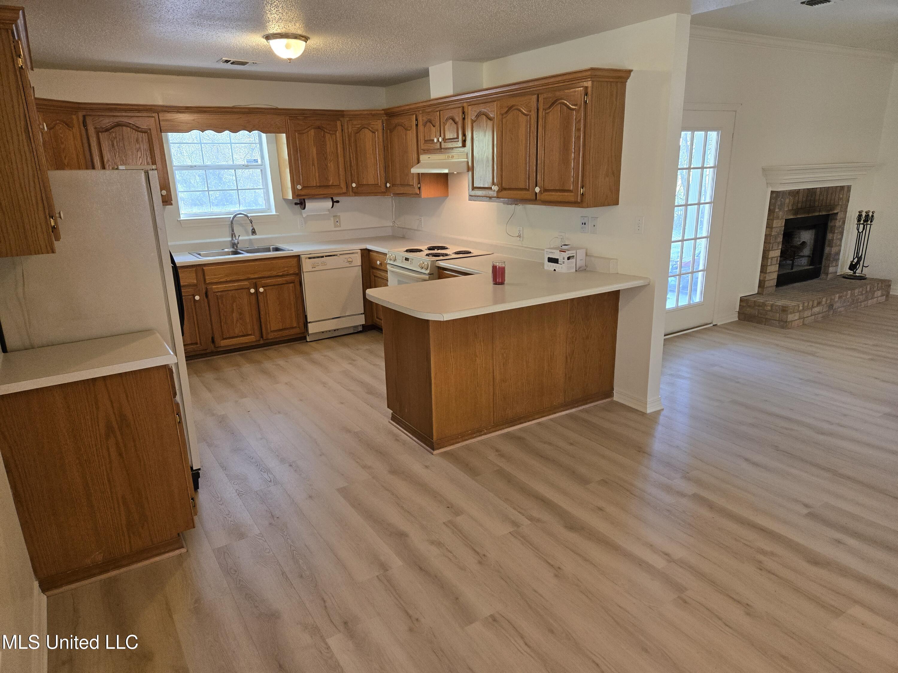 104 Stegall Road Carriere, MS 39426 - Photo 5 of 21 20250320_163758