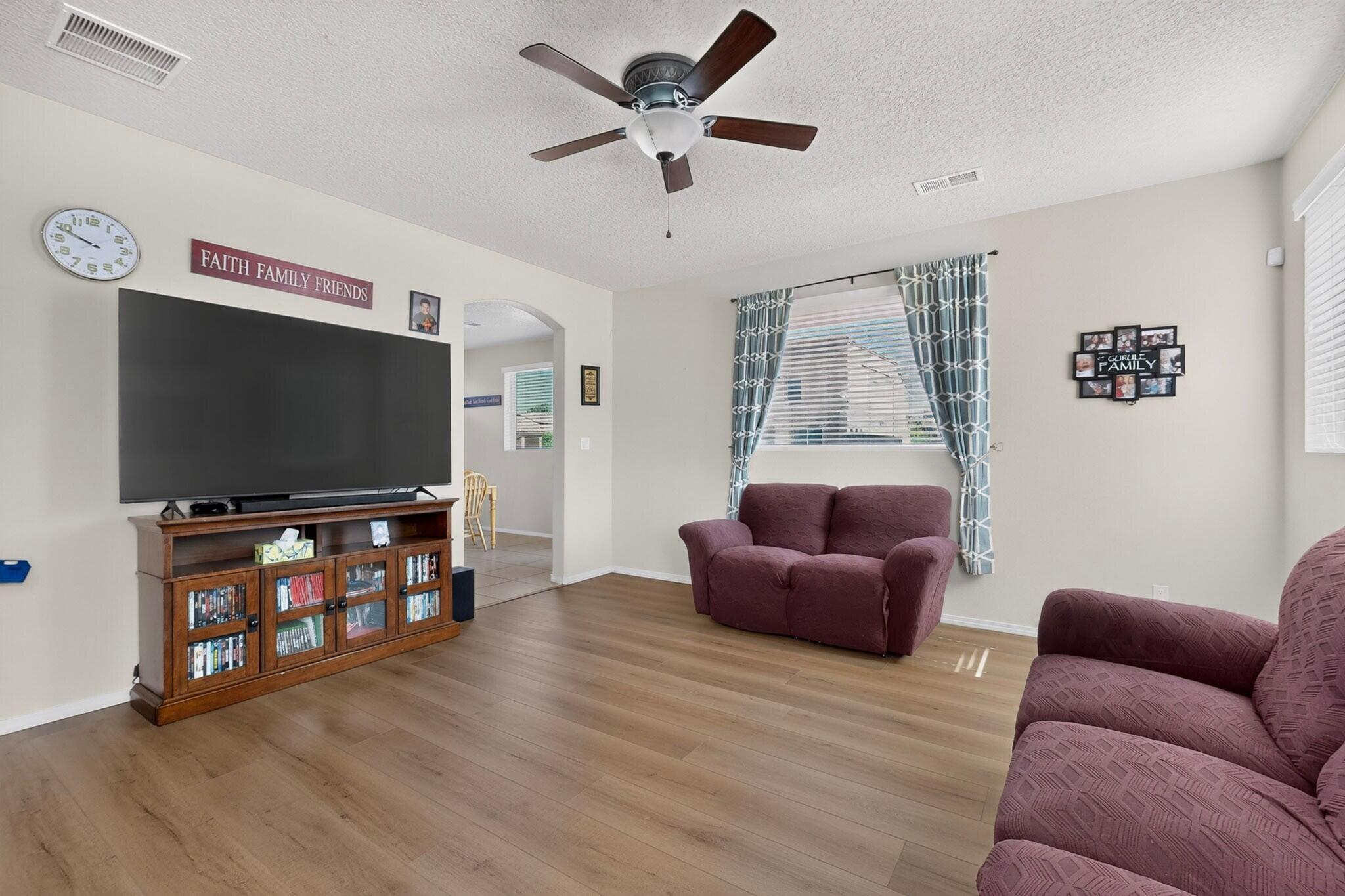 8335 Groundsel Road Northwest Albuquerque, NM 87120 - Photo 3 of 50 Gallery Image 3
