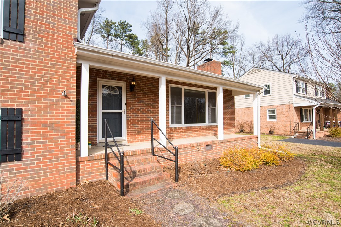 2404 Lourdes Road Henrico, VA 23228 - Photo 3 of 32 Gallery Image 3