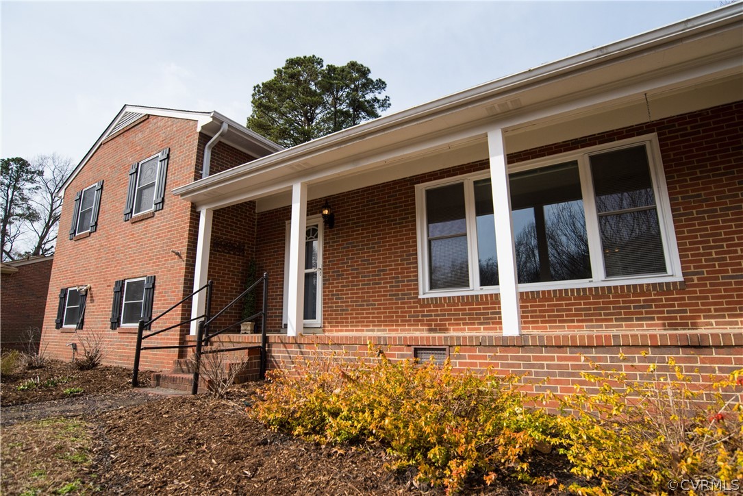 2404 Lourdes Road Henrico, VA 23228 - Photo 4 of 32 Gallery Image 4