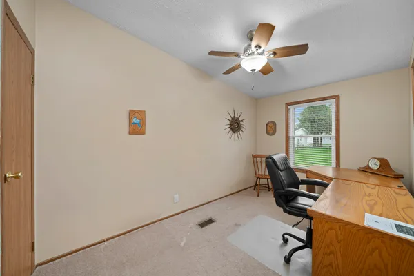 $89,000 | 216 Meadowlark Lane, Sandwich, IL 60548