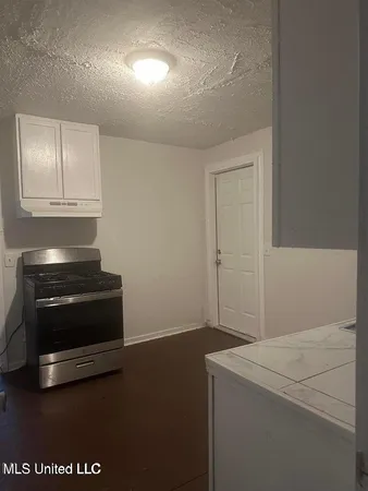 $75,900 | 2221 Woodlawn Street, Unit 23, Jackson, MS 39213