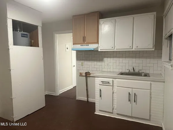 $75,900 | 2221 Woodlawn Street, Unit 23, Jackson, MS 39213