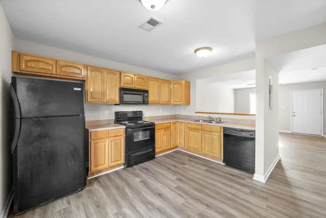 $1,025 | 125 Coyote Court, Unit 5, Clarksville, TN 37043