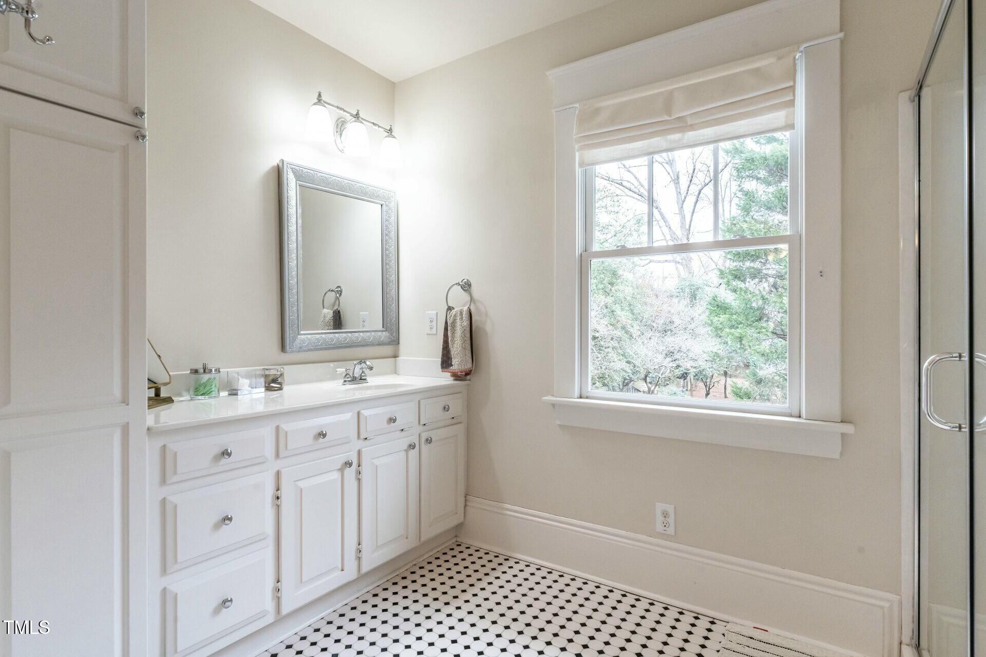 2003 McCarthy Street Raleigh, NC 27608 - Photo 28 of 40 Primary Bath