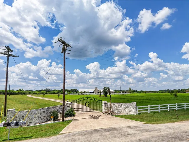 a view of a basketball court