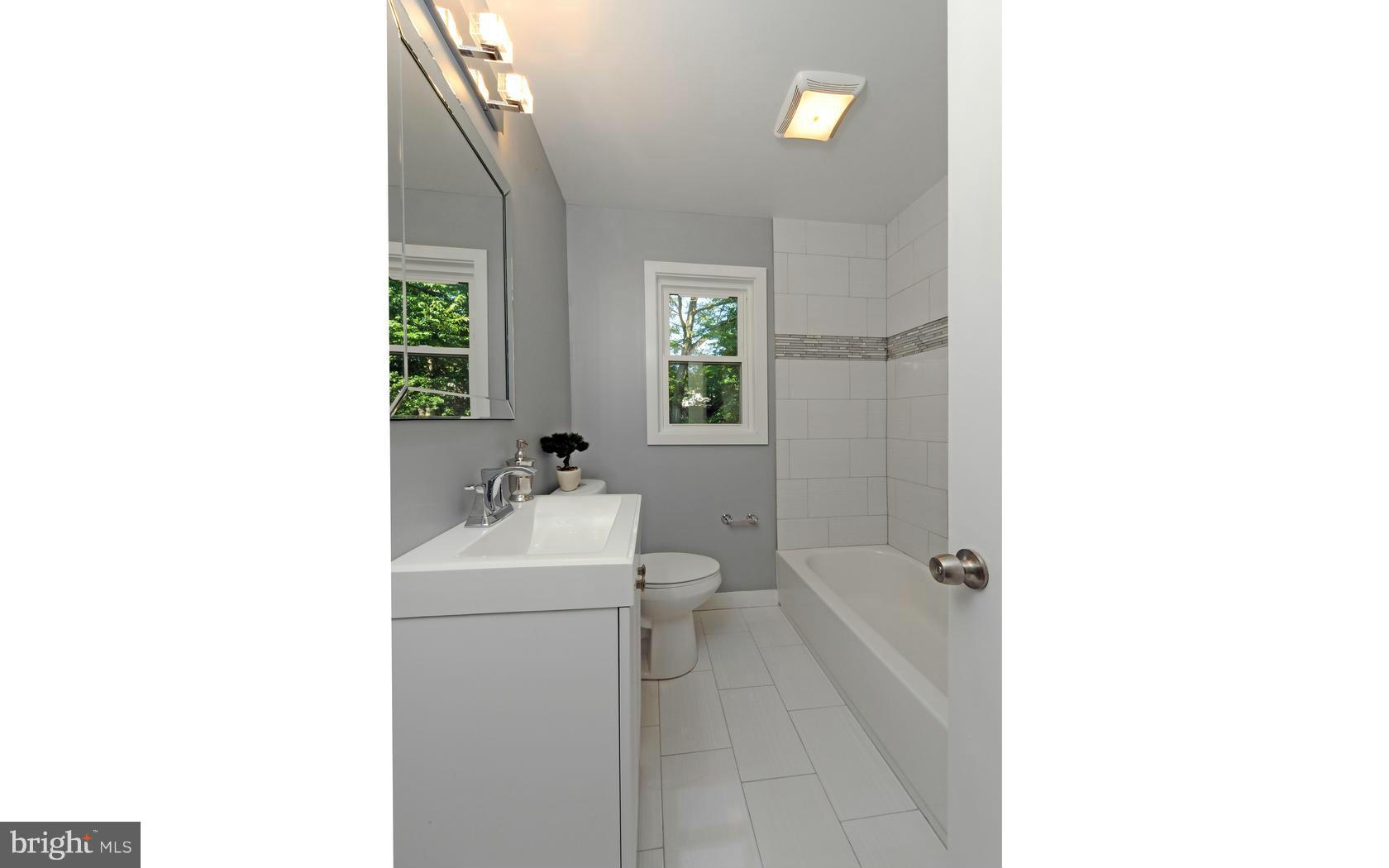 4018 Raleigh Road Pikesville, MD 21208 - Photo 12 of 30 Bath