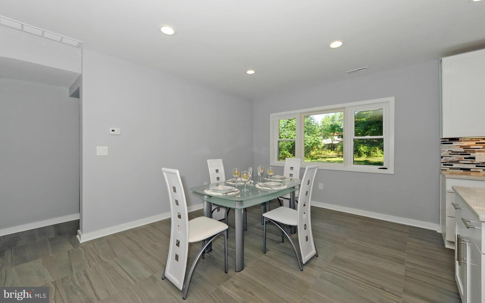 4018 Raleigh Road Pikesville, MD 21208 - Photo 6 of 30 Dining Room