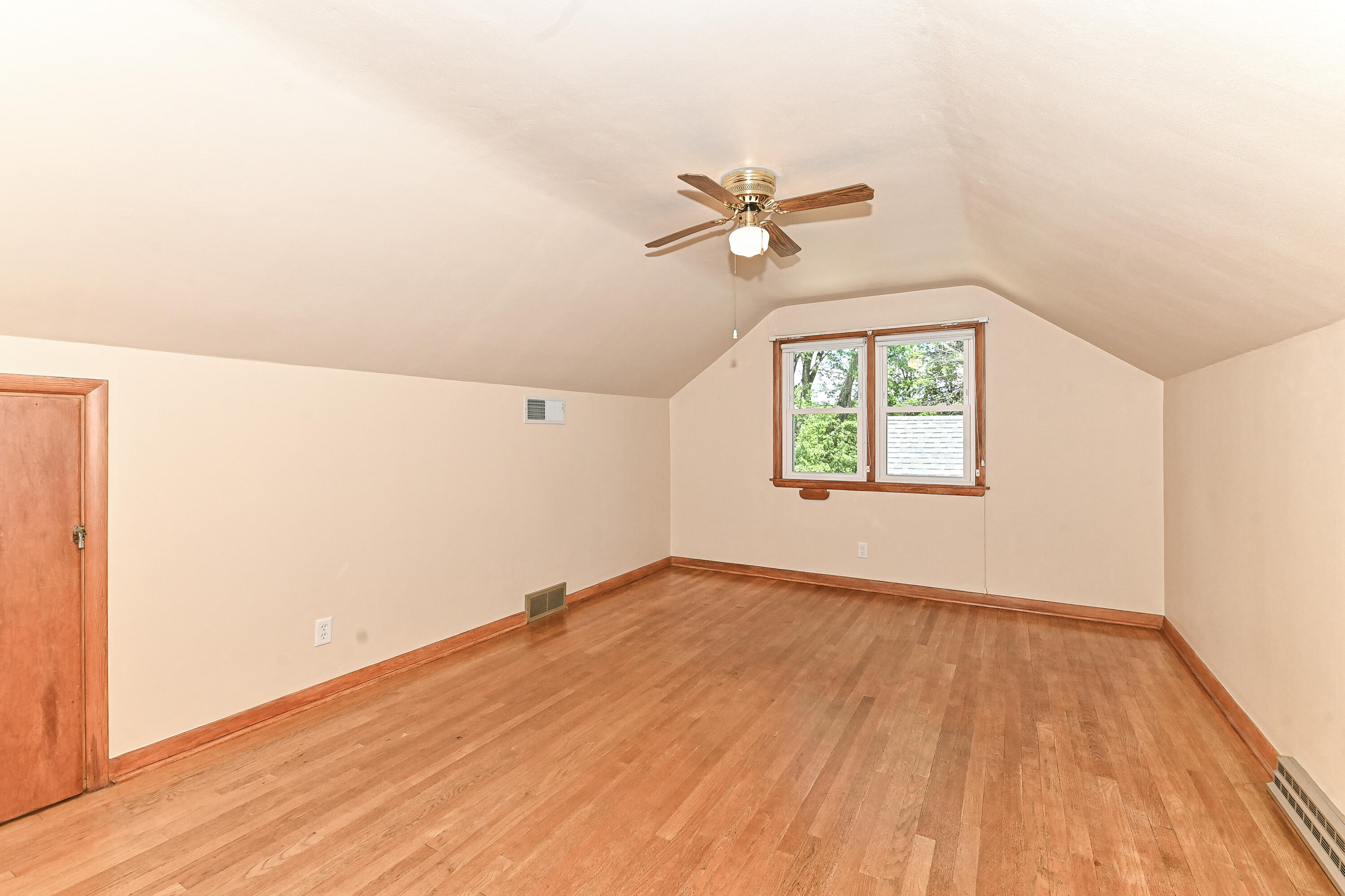 W156N8008 Pilgrim Road Menomonee Falls, WI 53051 - Photo 24 of 50 pilgrim-31