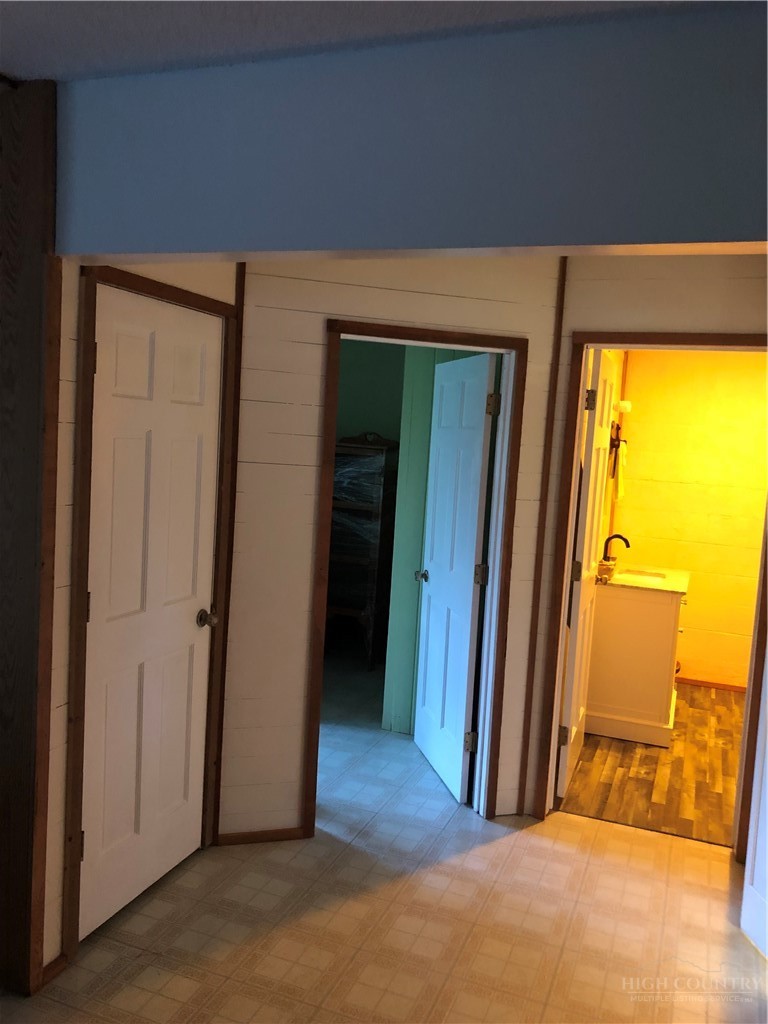 283 Deer Ridge Road Crumpler, NC 28617 - Photo 10 of 23 Gallery Image 10