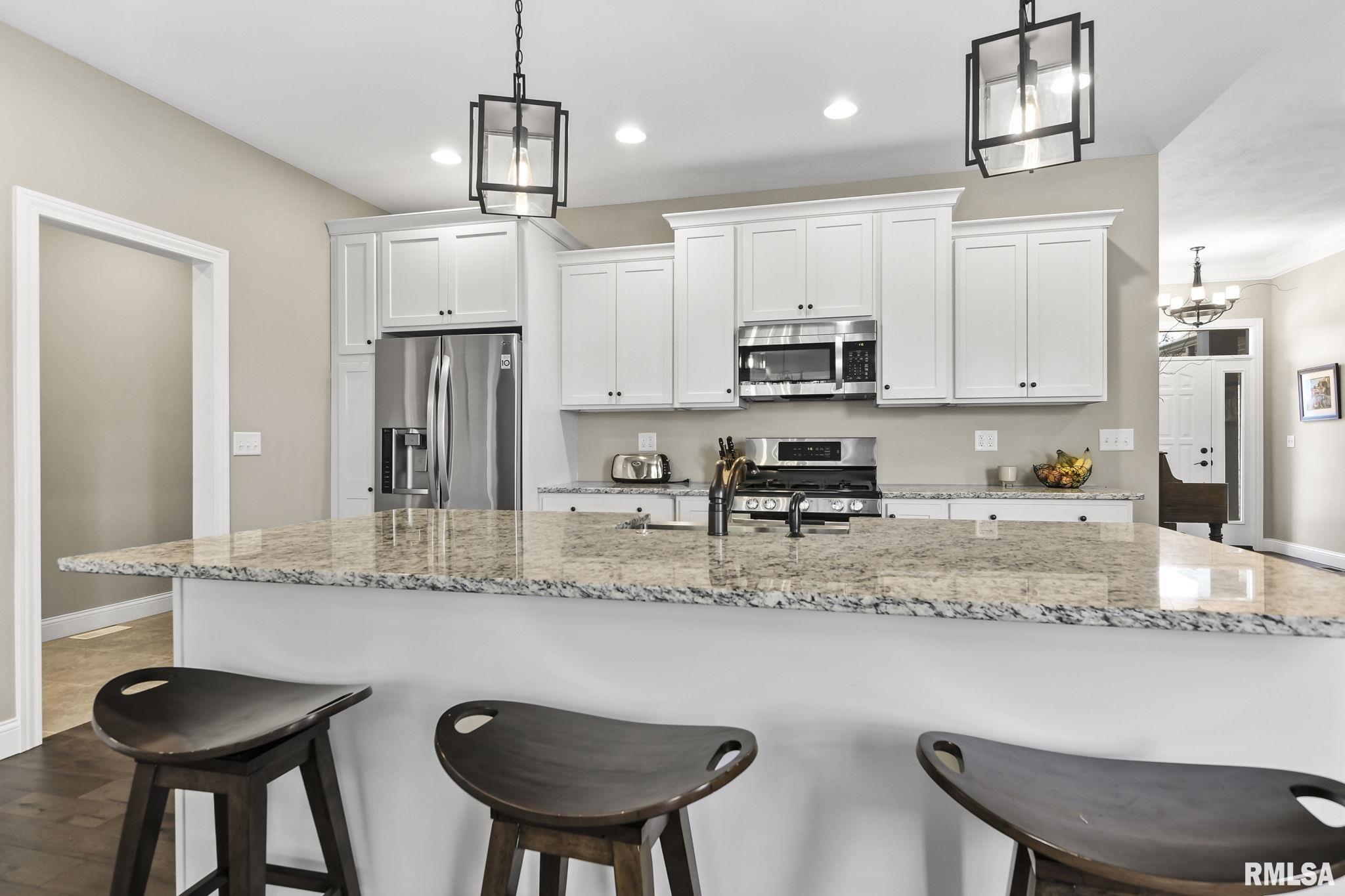 6216 Winterberry Lane Springfield, IL 62712 - Photo 12 of 48