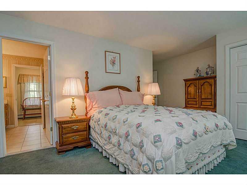 68 Hall Road Windham, ME 04062 - Photo 15 of 35 Bedroom. 1st flr bedroom with full bath.