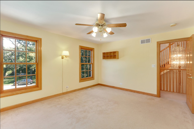 6778 Old College Road Lisle, IL 60532 - Photo 14 of 31