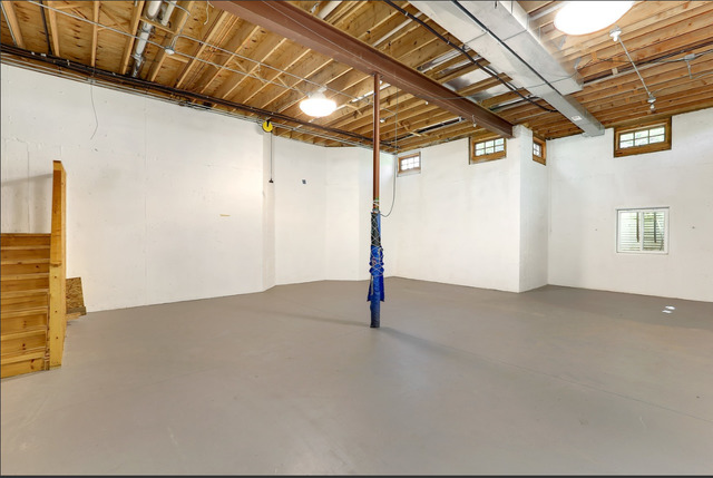 6778 Old College Road Lisle, IL 60532 - Photo 20 of 31