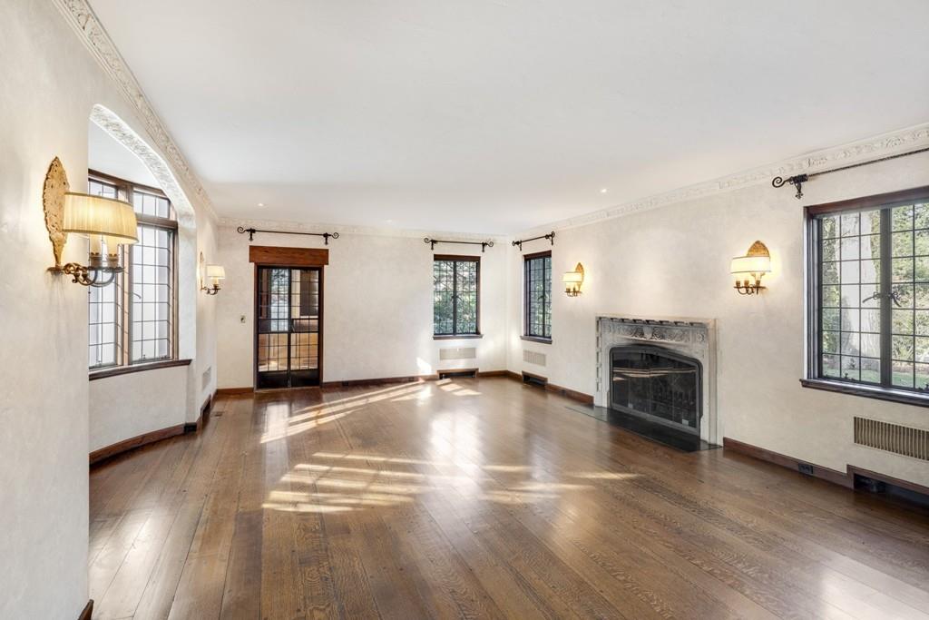 7 Allen Road Wellesley, MA 02481 - Photo 11 of 25
