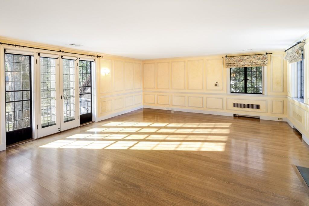 7 Allen Road Wellesley, MA 02481 - Photo 19 of 25