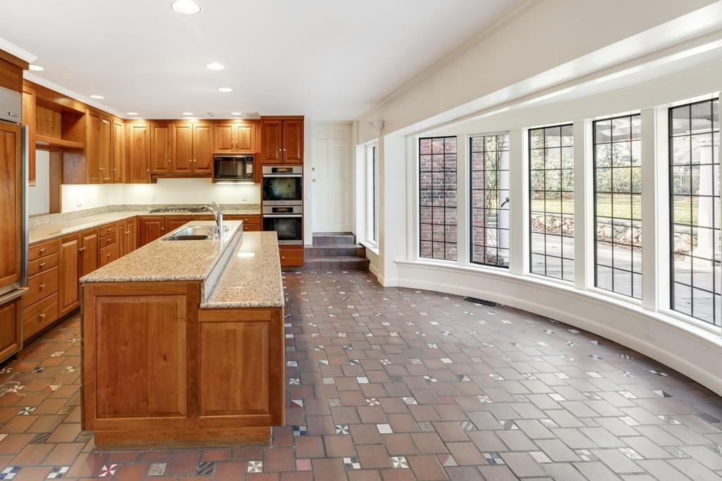 7 Allen Road Wellesley, MA 02481 - Photo 8 of 25