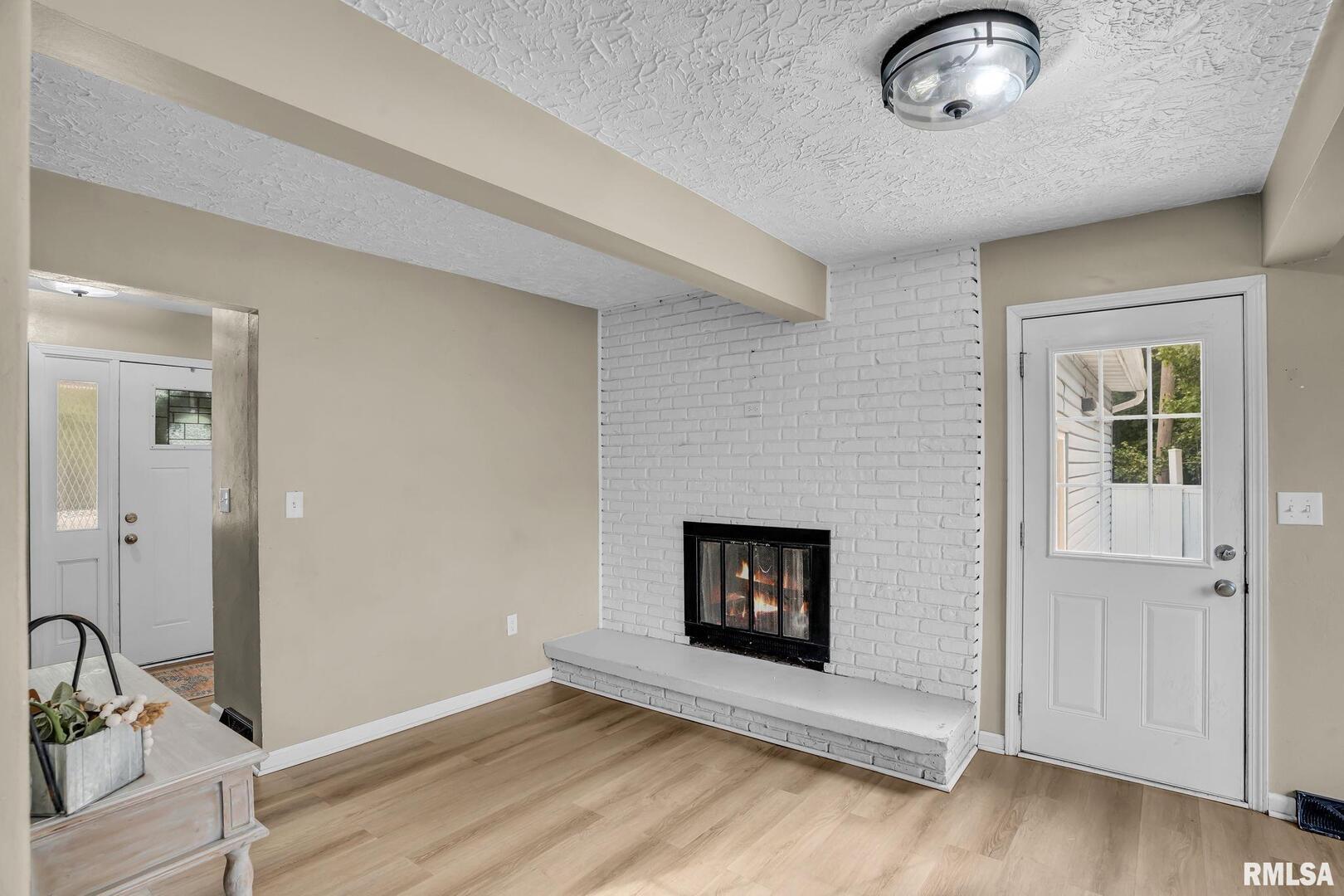 3044 Jersey Ridge Road Davenport, IA 52807 - Photo 14 of 28
