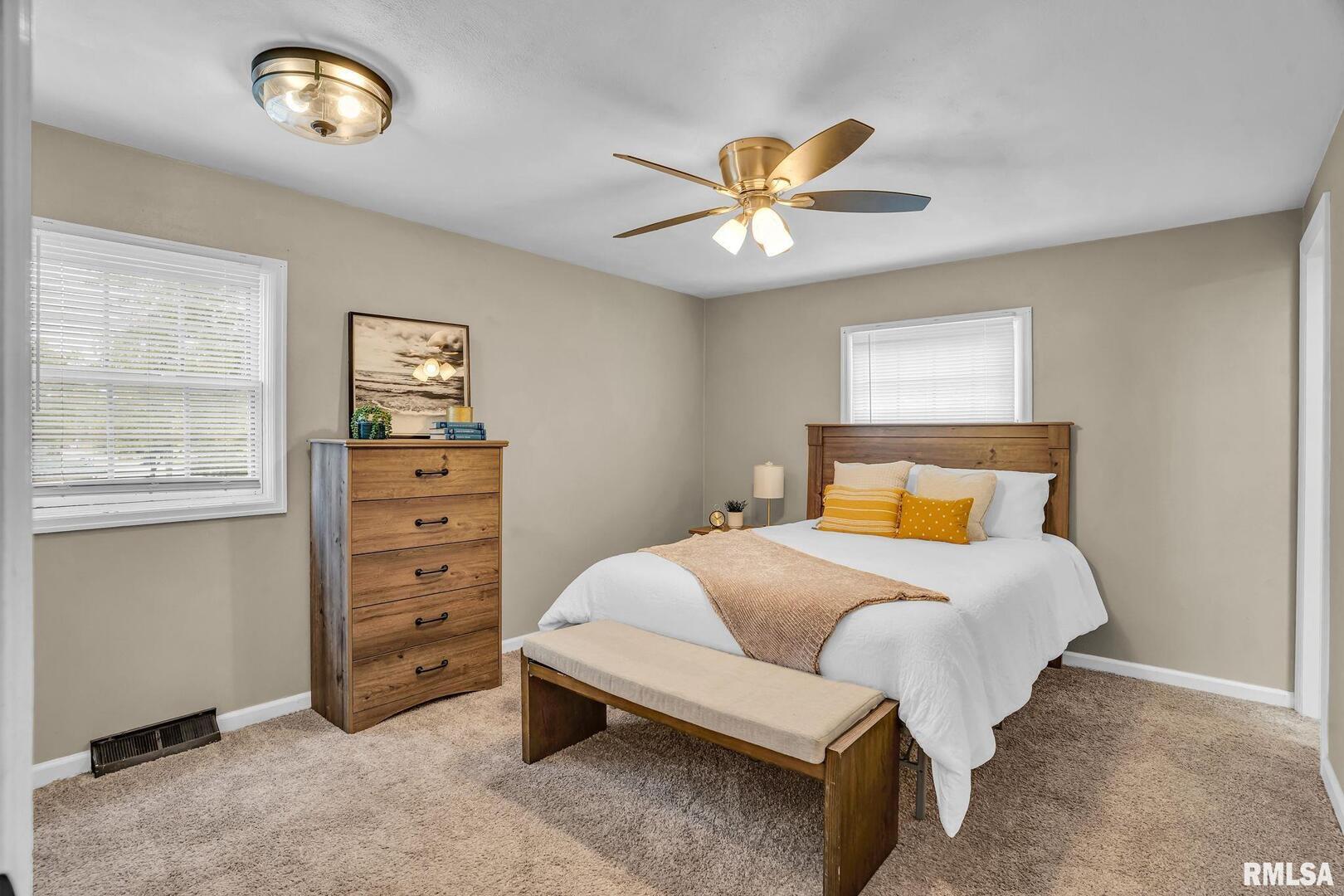 3044 Jersey Ridge Road Davenport, IA 52807 - Photo 15 of 28