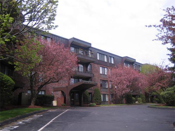 1008 Paradise Road, Unit 1L Swampscott, MA 01907 - Photo 1 of 20 Gallery Image 1