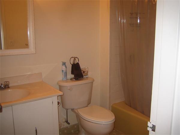 1008 Paradise Road, Unit 1L Swampscott, MA 01907 - Photo 14 of 20 Gallery Image 14