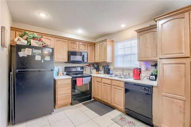 $190,000 | 10543 East 46th Terrace, Kansas City, MO 64133