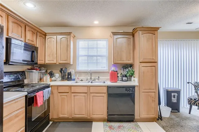 $190,000 | 10543 East 46th Terrace, Kansas City, MO 64133