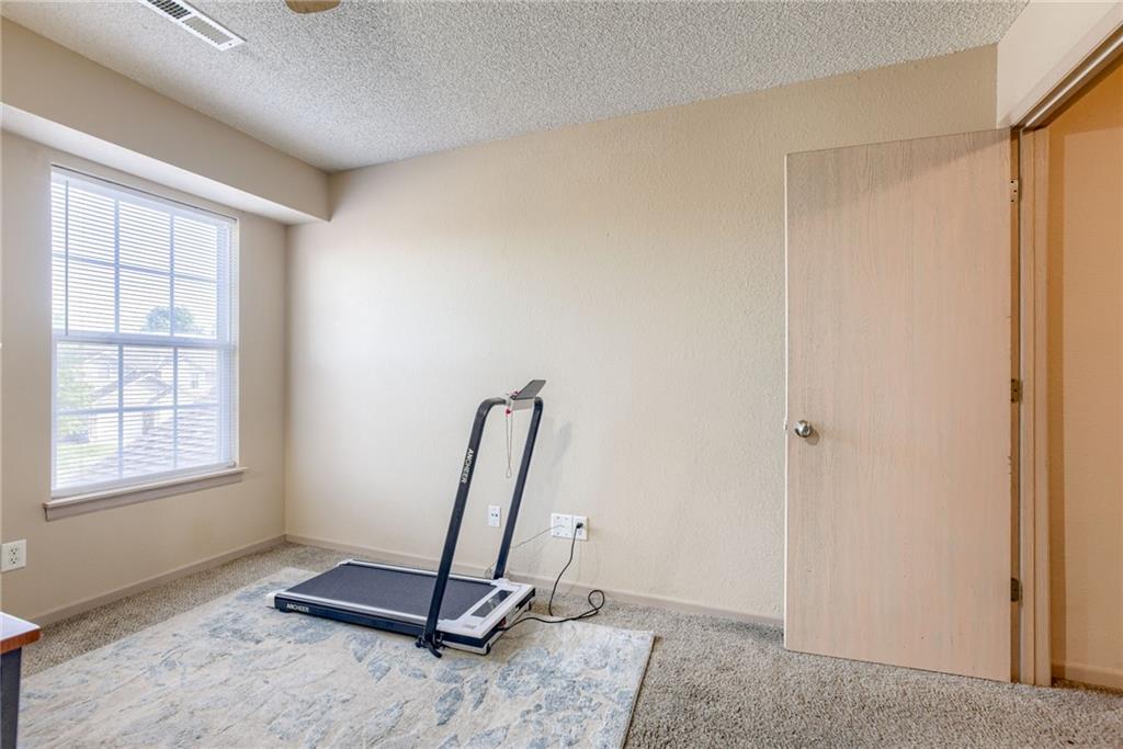 10543 East 46th Terrace Kansas City, MO 64133 - Photo 19 of 25